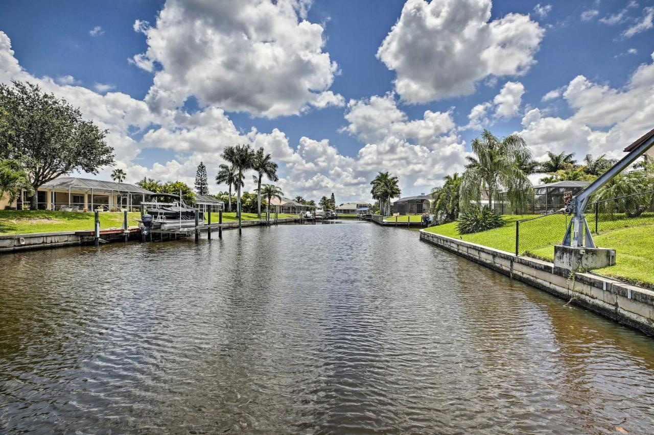 Canal-Front Oasis With Dock And Kayaks In Cape Coral! Exteriör bild