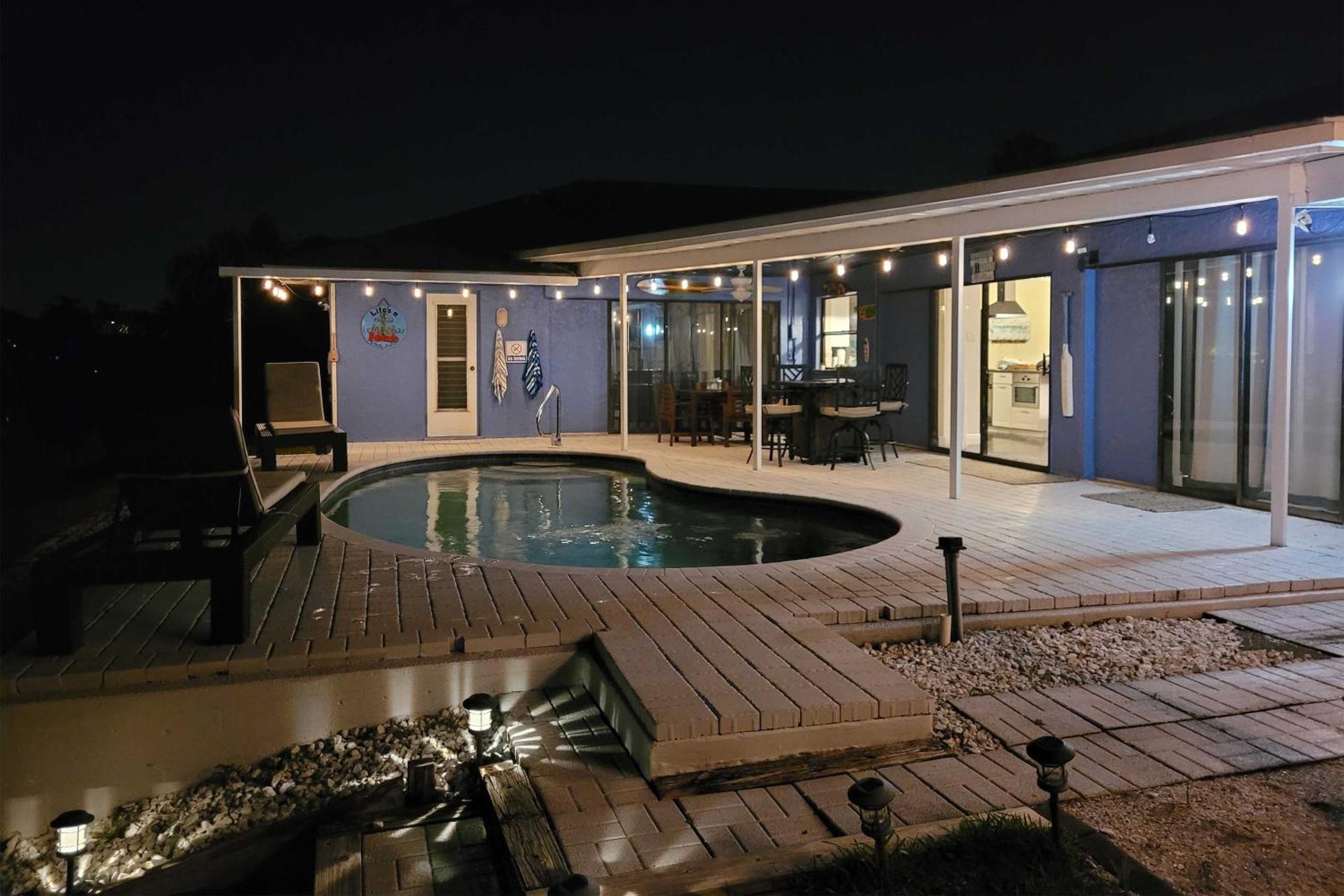 Canal-Front Oasis With Dock And Kayaks In Cape Coral! Exteriör bild